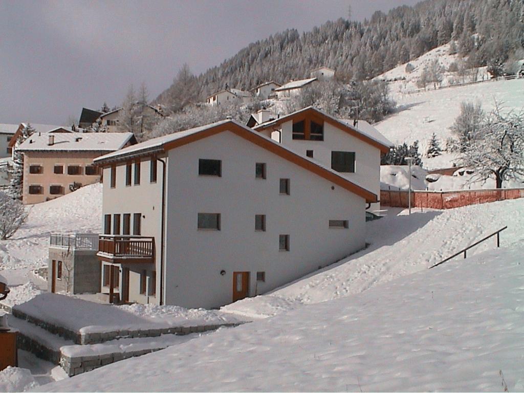 Apartmán Chasa Mundin Scuol Pokoj fotografie